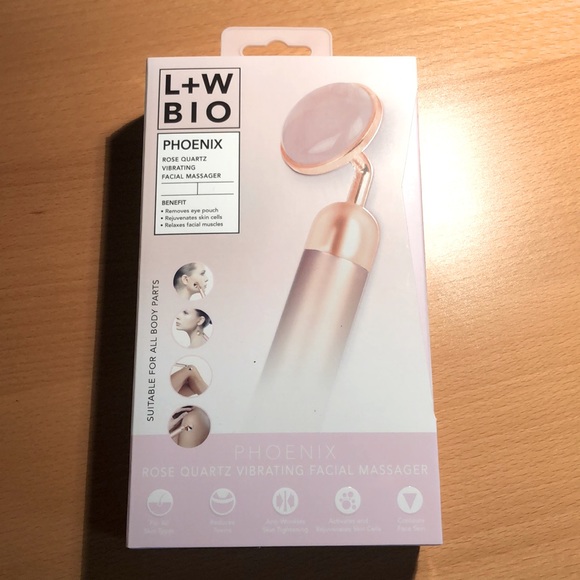 Luxe + Willow Vibrating Facial Massager. BNIB - Picture 1 of 2